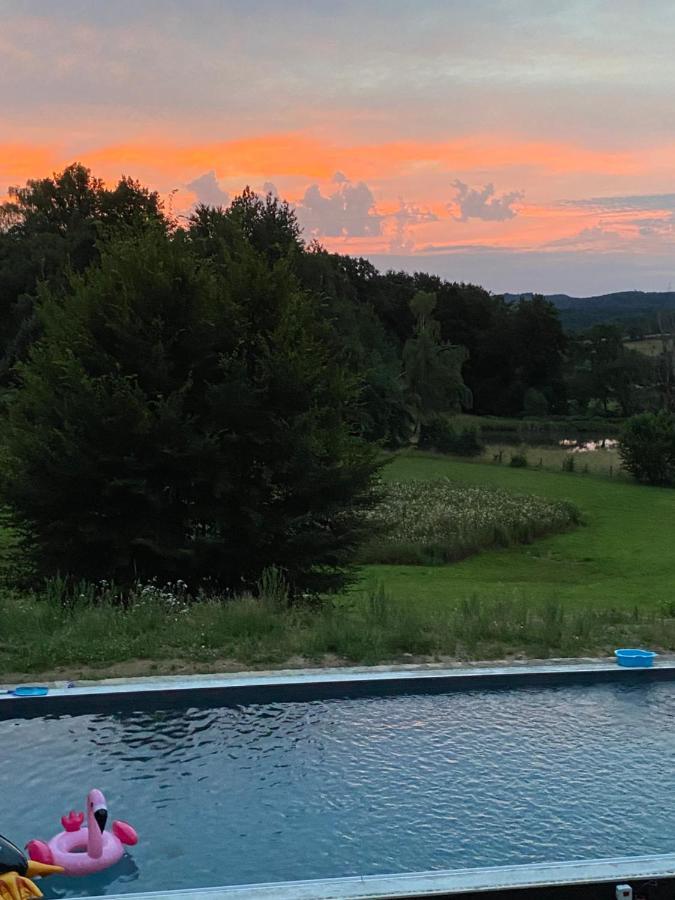 Une Pause En Correze Sarroux Экстерьер фото